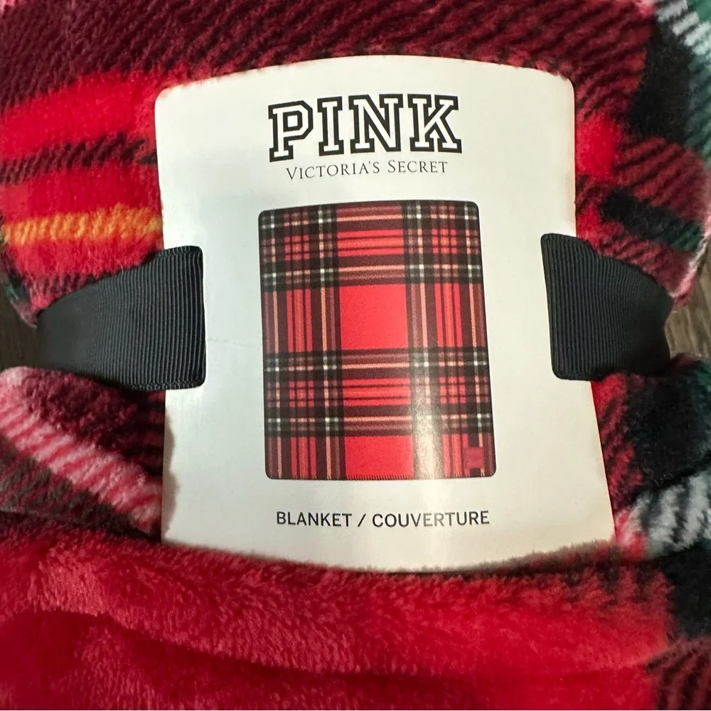 Victoria's Secret red Christmas plaid plush PINK blanket 50X60 NEW